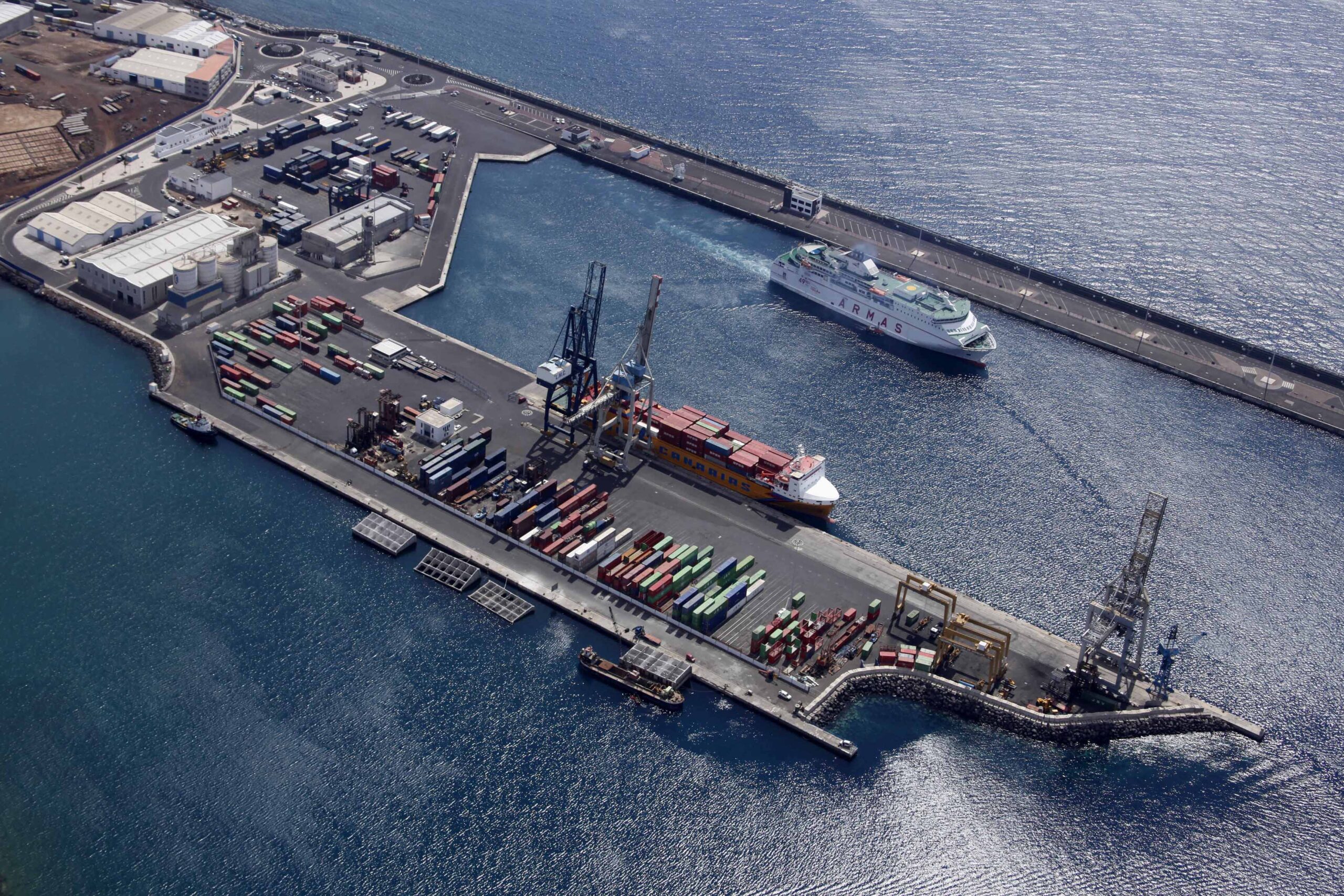 Las Cámaras de Comercio de Lanzarote y Fuerteventura respaldan el nuevo servicio de remolcadores de la Autoridad Portuaria de Las Palmas