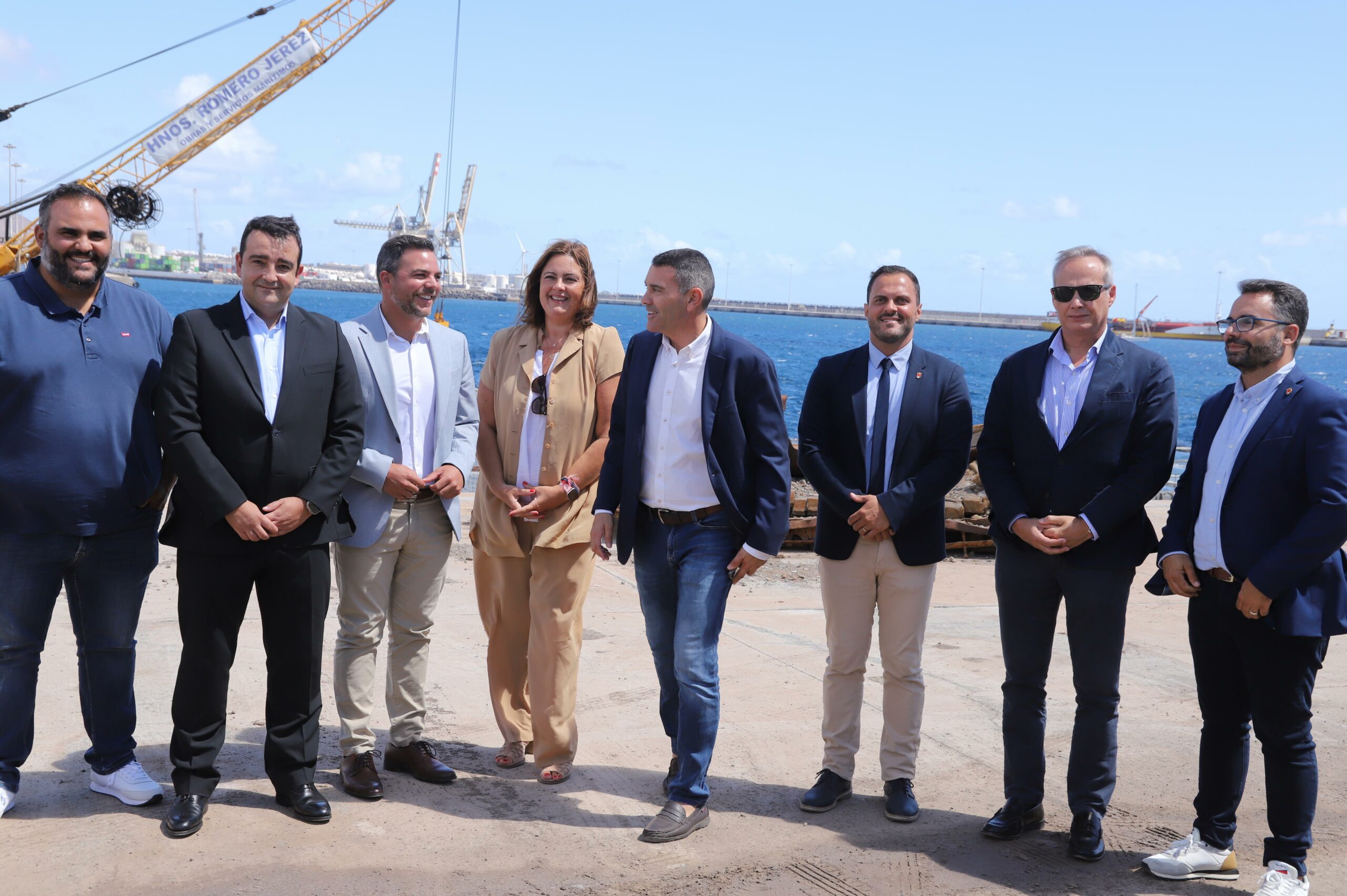 El Cabildo de Lanzarote cede la representación en la Autoridad Portuaria a la Cámara de Comercio