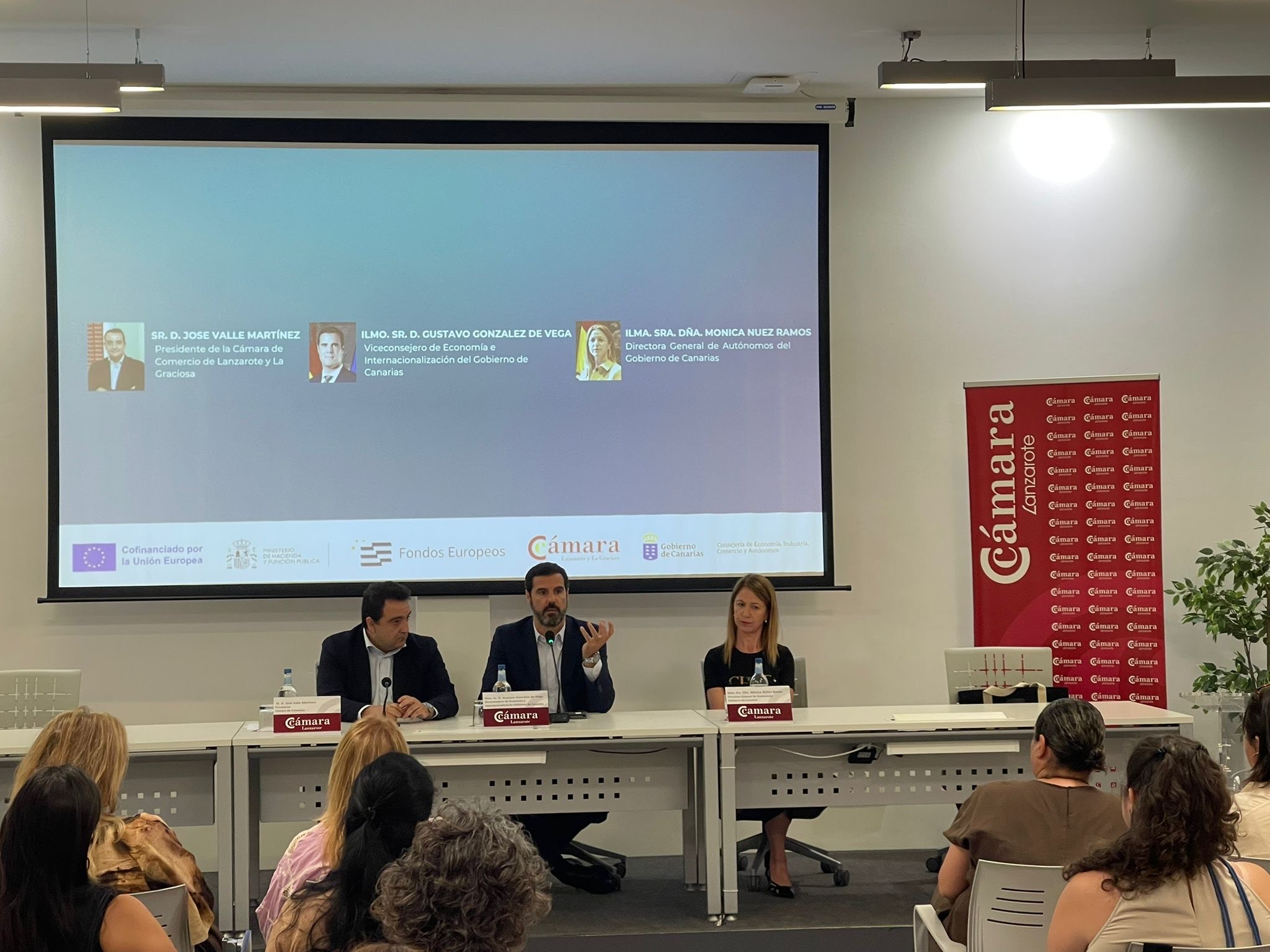 Éxito de convocatoria de la jornada informativa sobre la subvención Cuota Cero del Gobierno de Canarias organizada por la Cámara de Comercio de Lanzarote y La Graciosa.