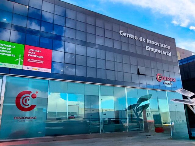 La Cámara y los sindicatos hacen un llamamiento conjunto por la paz