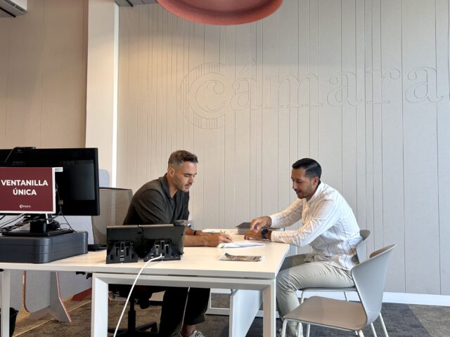 La Ventanilla Única Empresarial de la Cámara supera el centenar de nuevas empresas creadas este año e integra la Inteligencia Artificial
